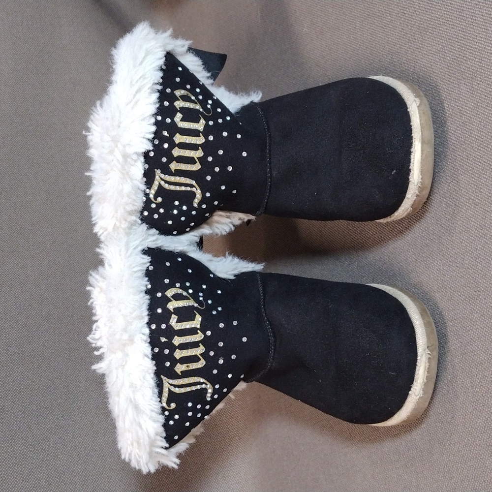 Juicy Couture girls boots 13